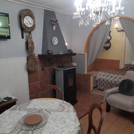 Chez Len & Filipp Apartment Bouillon Bagian luar foto