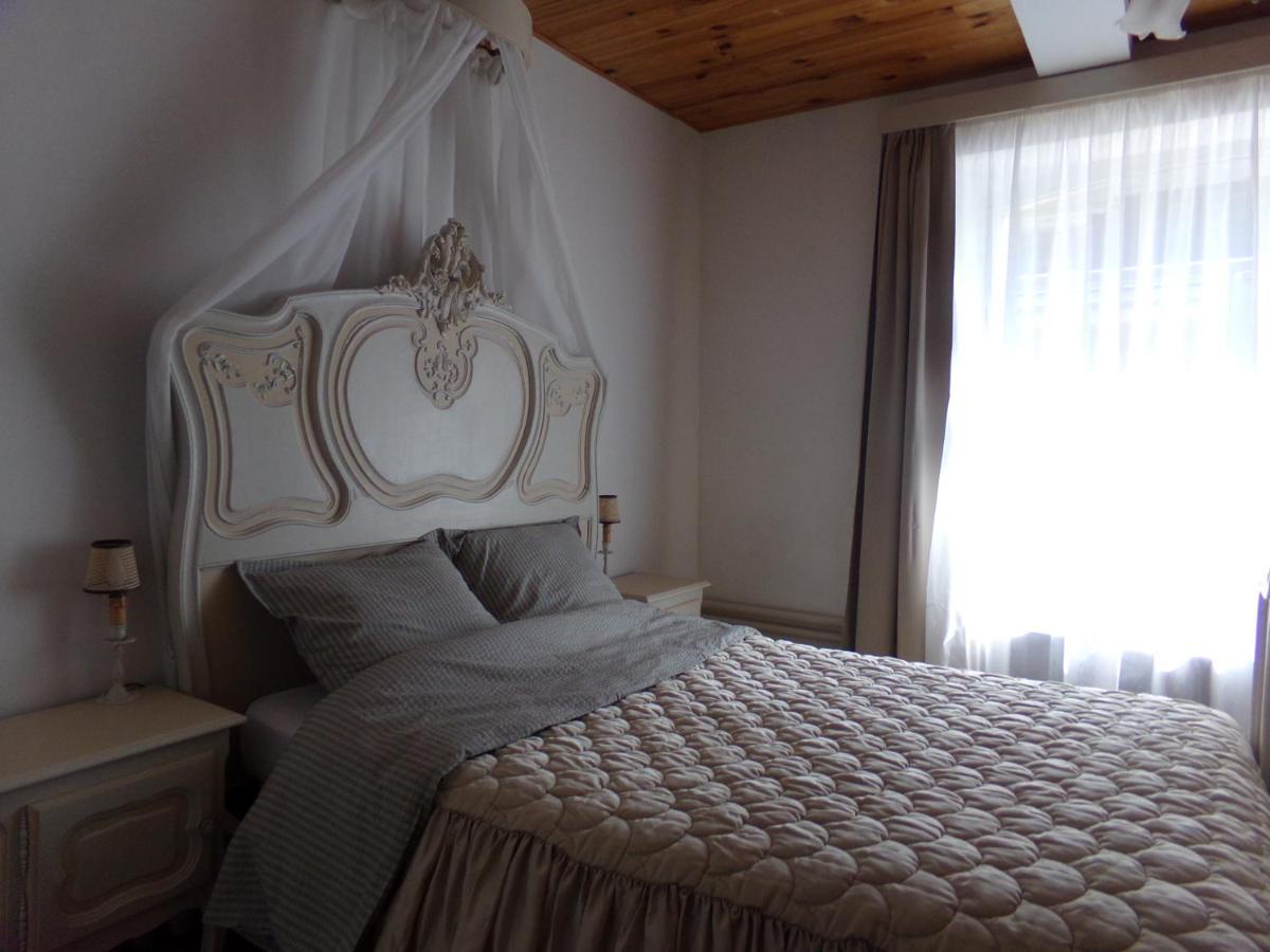 Chez Len & Filipp Apartment Bouillon Bagian luar foto